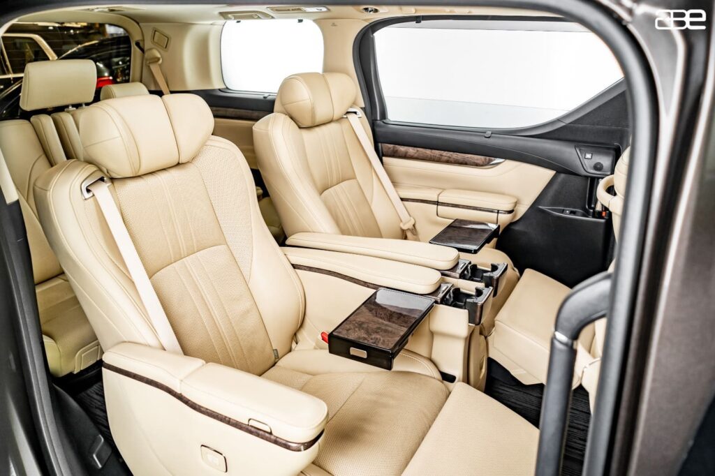toyota vellfire executive lounge 161070161136